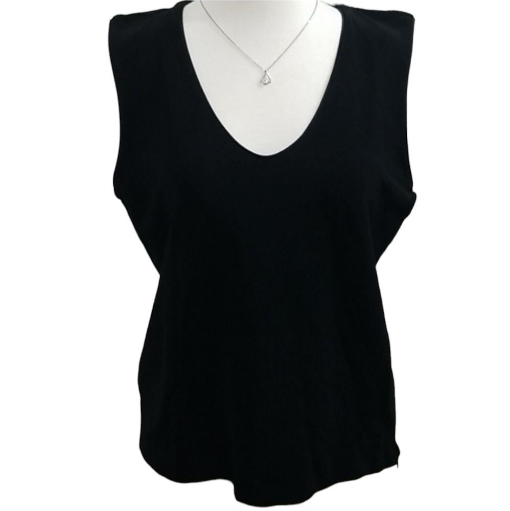 🇮🇹  . Vintage Giorgio Armani lined black top